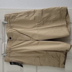 NWT Lee Performance series men's khaki shorts, size 36